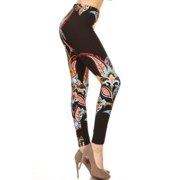 LEGGINGS DEPOT Paisley Print full length Leggings Size 18 NWT - Picture 1 of 5